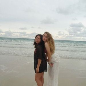 Meet your Posher, Victoria